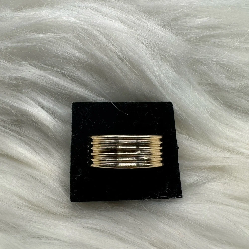🩷5/$10 Paparazzi Gold Tone Bangle Bracelet